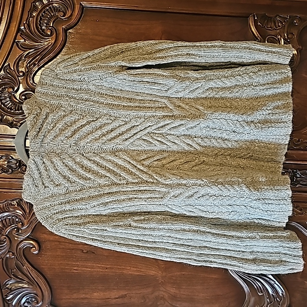 Gorgeous IVORY chunky wool blend sweater M